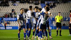 El Sabadell celebrando el triunfo