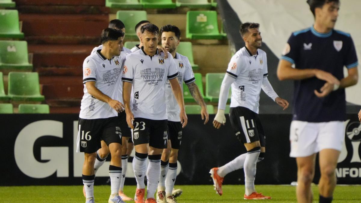 El Mérida - Bilbao Athletic, en imágenes