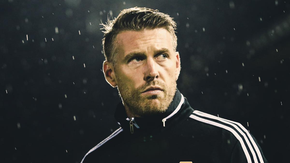 Rob Edwards, nuevo entrenador del Wolverhampton