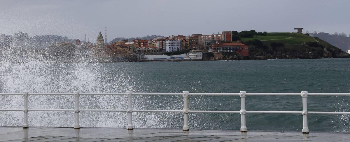 EN IMÁGENES: El rastro de la borrasca "Pedro" en la costa asturiana