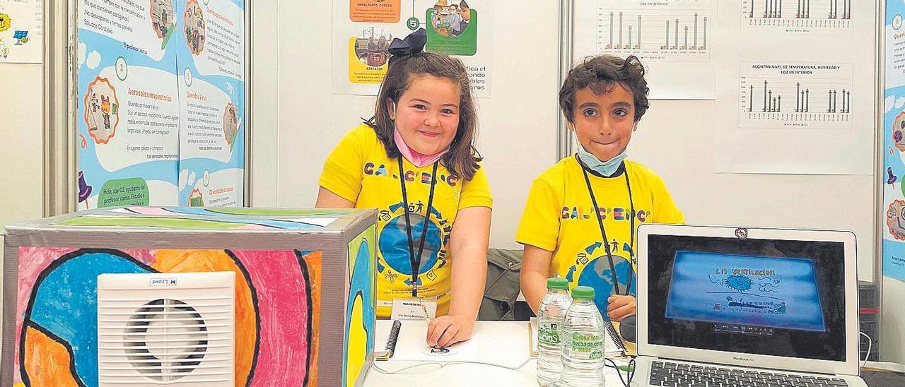 Alumnos del colegio Sagrada Familia de Aldán, en la última edición de Galiciencia.