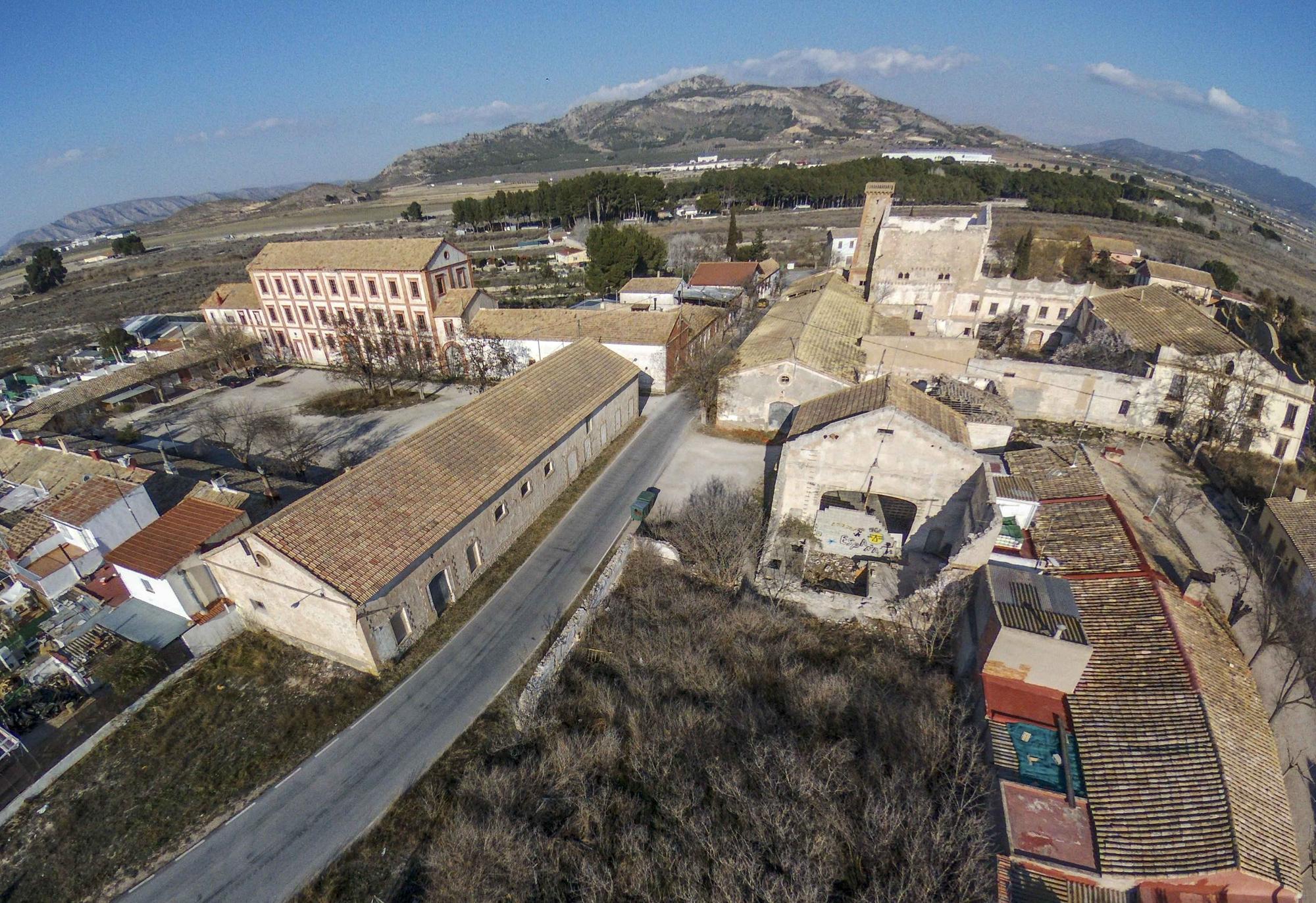 Conoce el pueblo de "L ´Alqueria Blanca". La Colonia Santa Eulalia