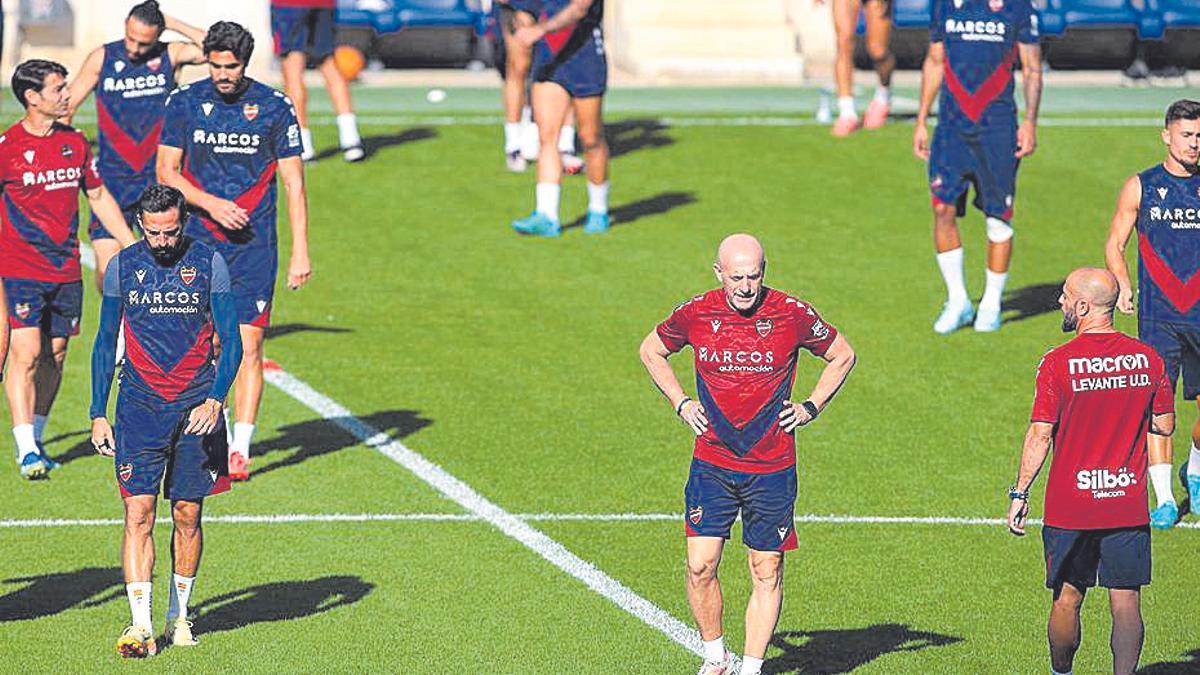 Imagen de uno de los entrenamientos del Levante UD.