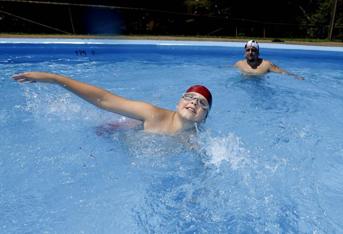 Reportaje de verano de las piscinas de Illas