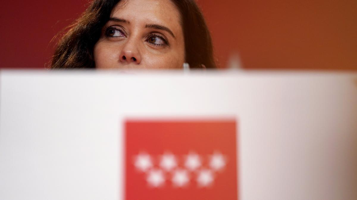 Isabel Díaz Ayuso, presidenta de la Comunidad de Madrid, durante la rueda de prensa. FOTO: JOSÉ  LUIS ROCA
