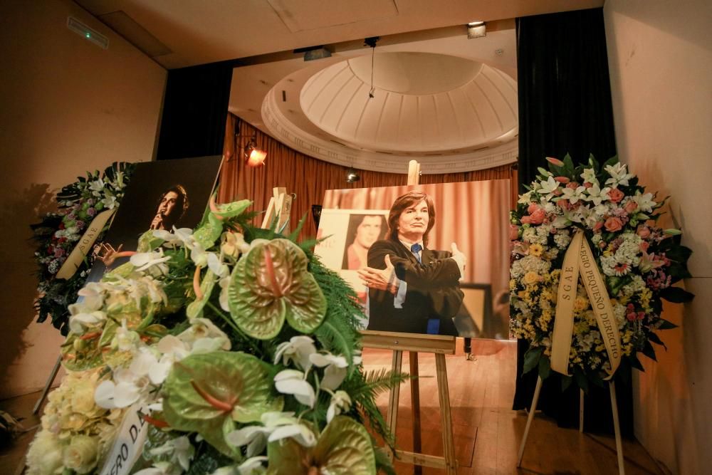 Capilla ardiente del cantante Camilo Sesto instalada en la sede de la SGAE.