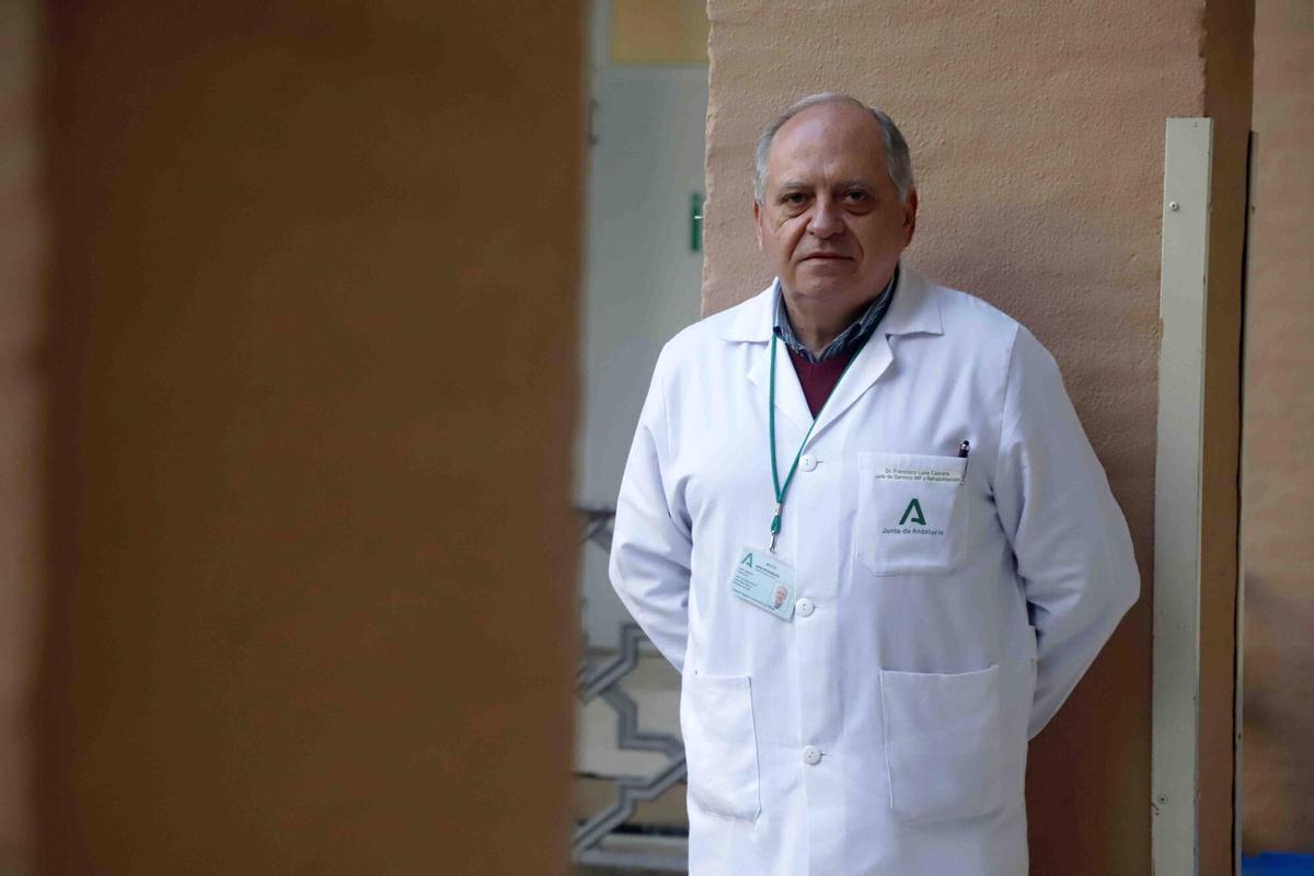 MLG 17-12-2025.-Francisco Luna, jefe del Servicio de Medicina Física de pediatría del Hospital materno Infantil de Málaga.