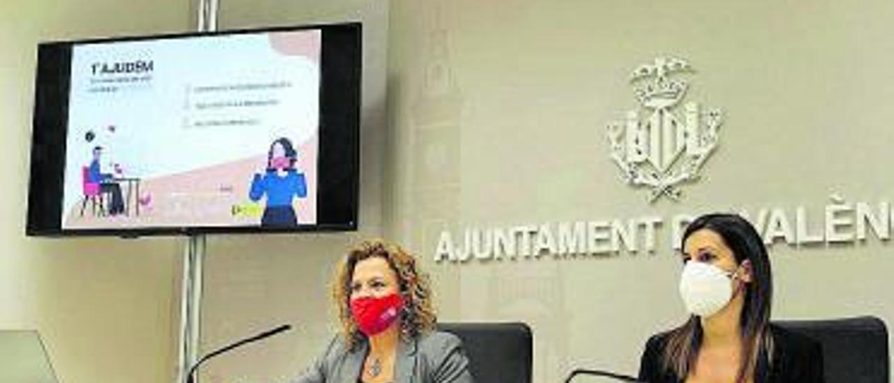 La concejala Pilar Bernabé en la presentación del Plan de choque contra la covid-19