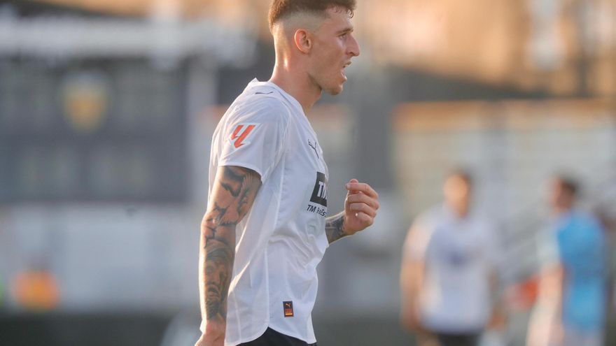 Libertad para Dani Raba en su estreno con el Valencia CF