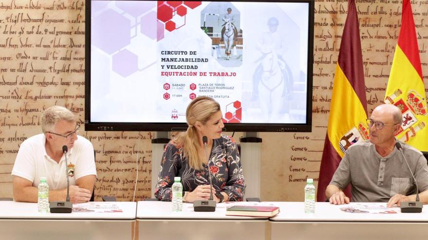 La equitación de trabajo llega a Benavente por el Toro Enmaromado