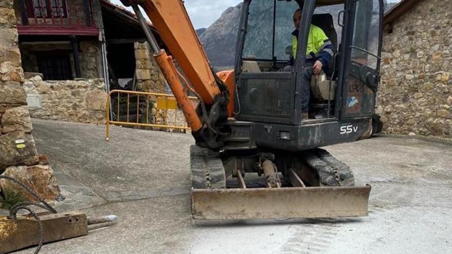 Los últimos pueblos de Sobrescobio sin fibra óptica tendrán servicio en febrero