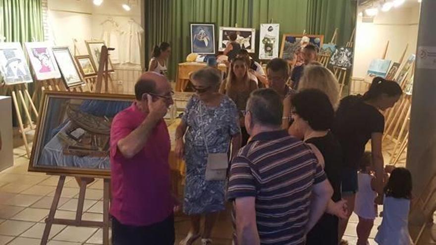 Alfara expone los trabajos de doce artistas locales en el saló d&#039;Esplai