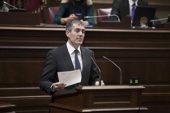 19/01/2017.CANARIAS.Pleno del Parlamento de Canarias..Fotos: Carsten W. Lauritsen