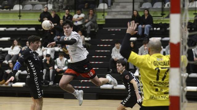 Miguel García vuelve al equipo tras su lesión. | Bernabé/Javier Lalín