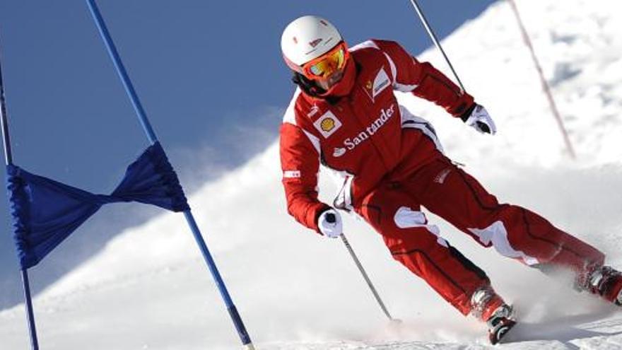 Fernando Alonso sobre la nieve.