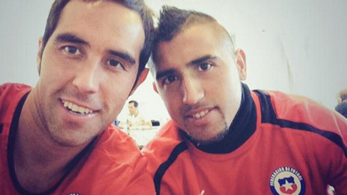 Bravo y Vidal, juntos con la selección de Chile