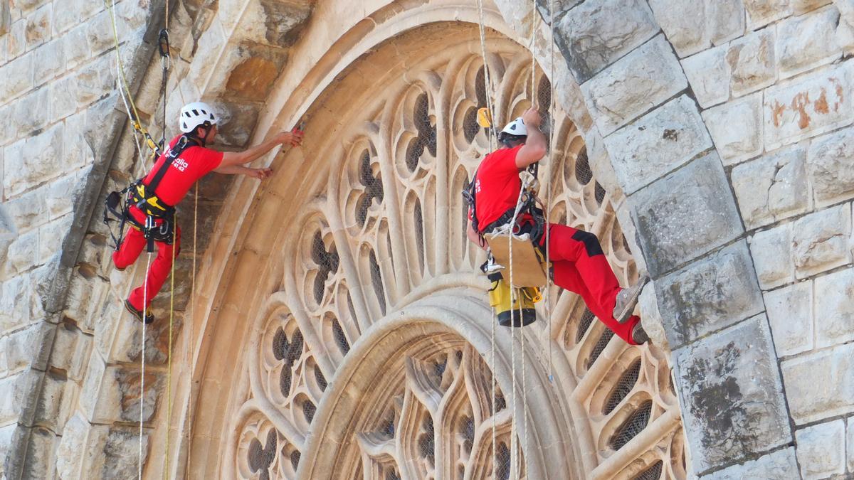 El rosetón de Sant Bartomeu de Sóller se protege contra las palomas