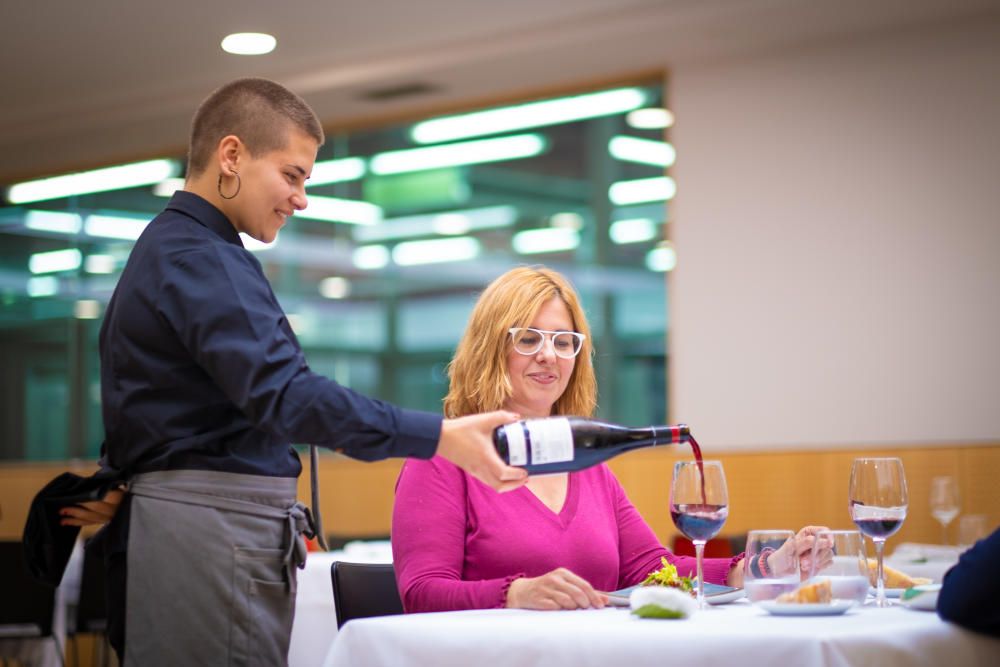 Obre el restaurant de l''Escola d''Hostaleria