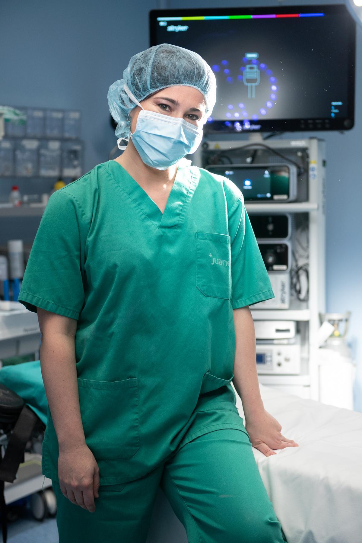 La Dra. Elisabet Arango tiene consulta y actividad quirúrgica en Clínica Juaneda.