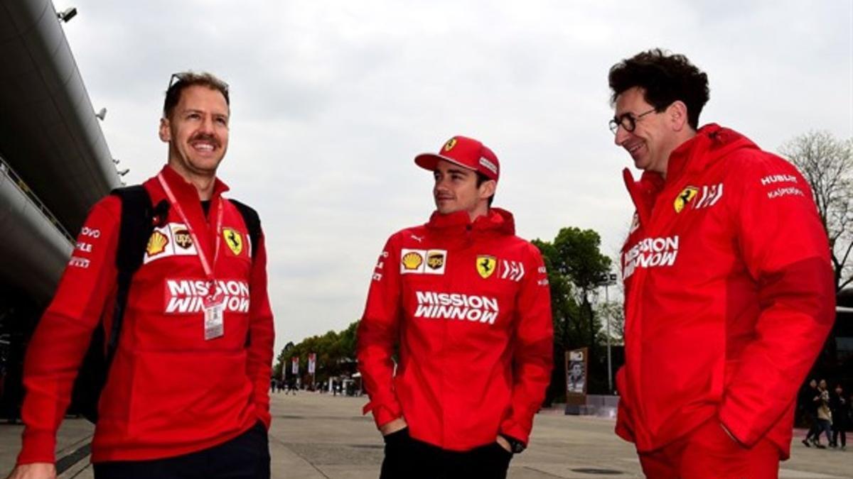 Vettel, con Leclerc y Binotto
