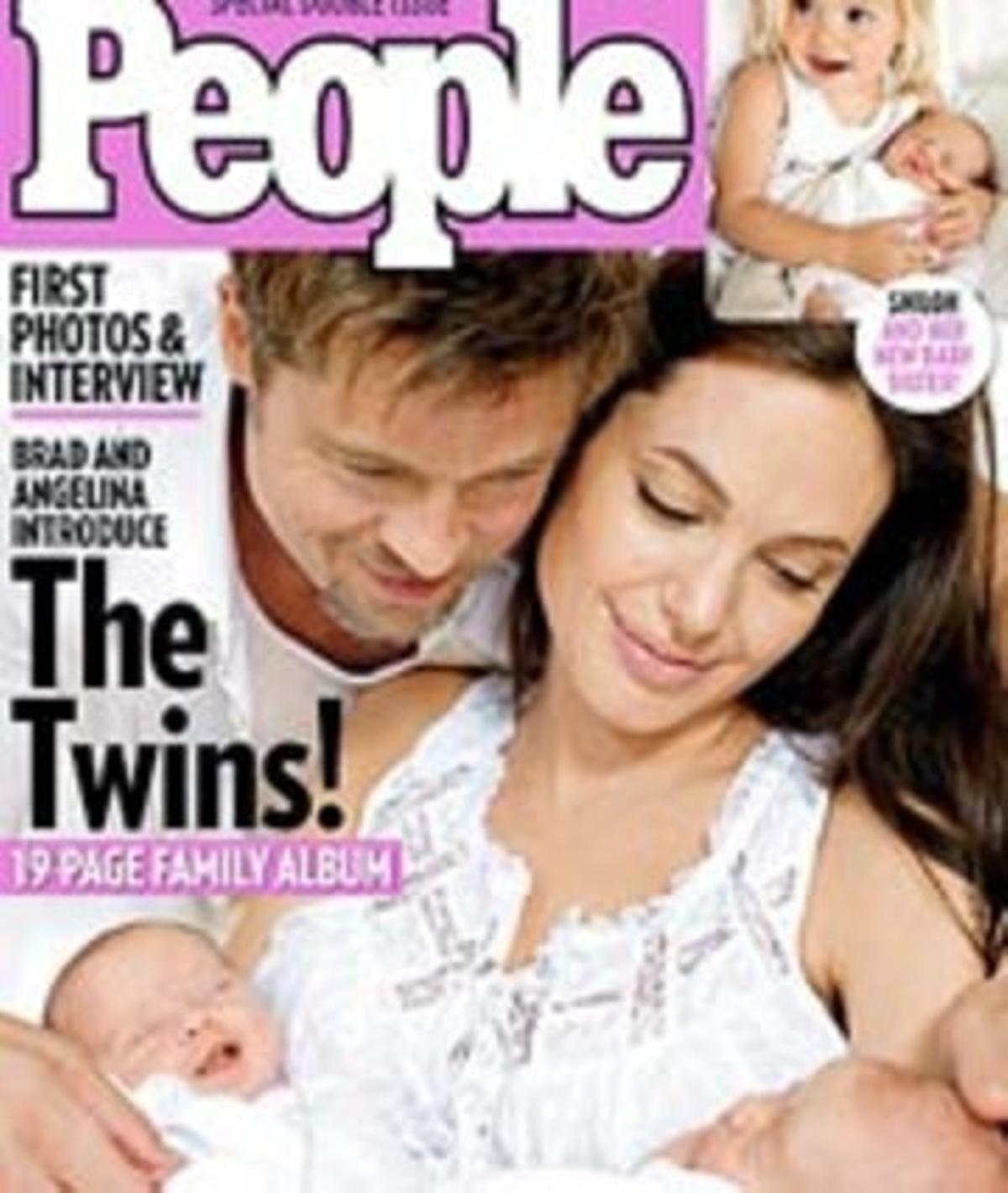 La portada de ’People’, amb Pitt, Jolie i els seus bessons. La portada de ’People’, amb Pitt, Jolie i els seus bessons.