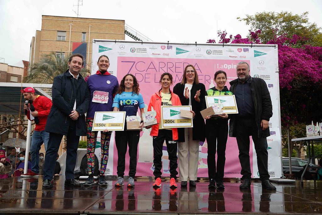 Carrera de la Mujer Murcia 2022: las participantes posan en el photocall