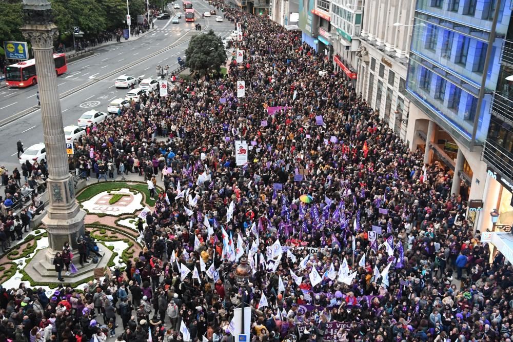 Unas 40.000 personas secundan la marcha feminista