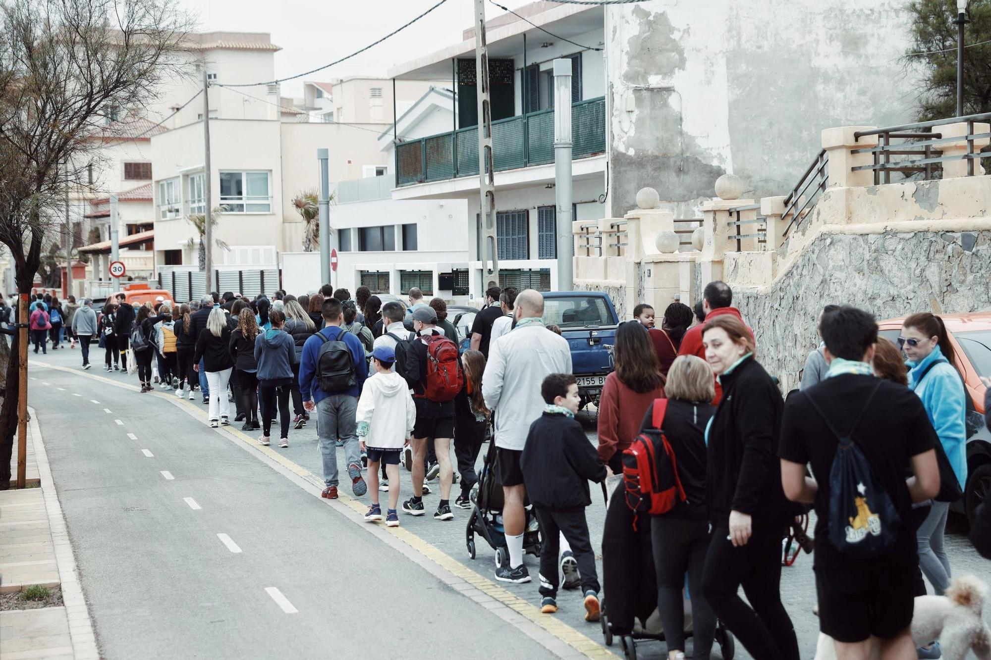Cerca de 1.200 personas llenan las calles de Palma en la octava edición de la Magic Line Sant Joan de Déu Mallorca