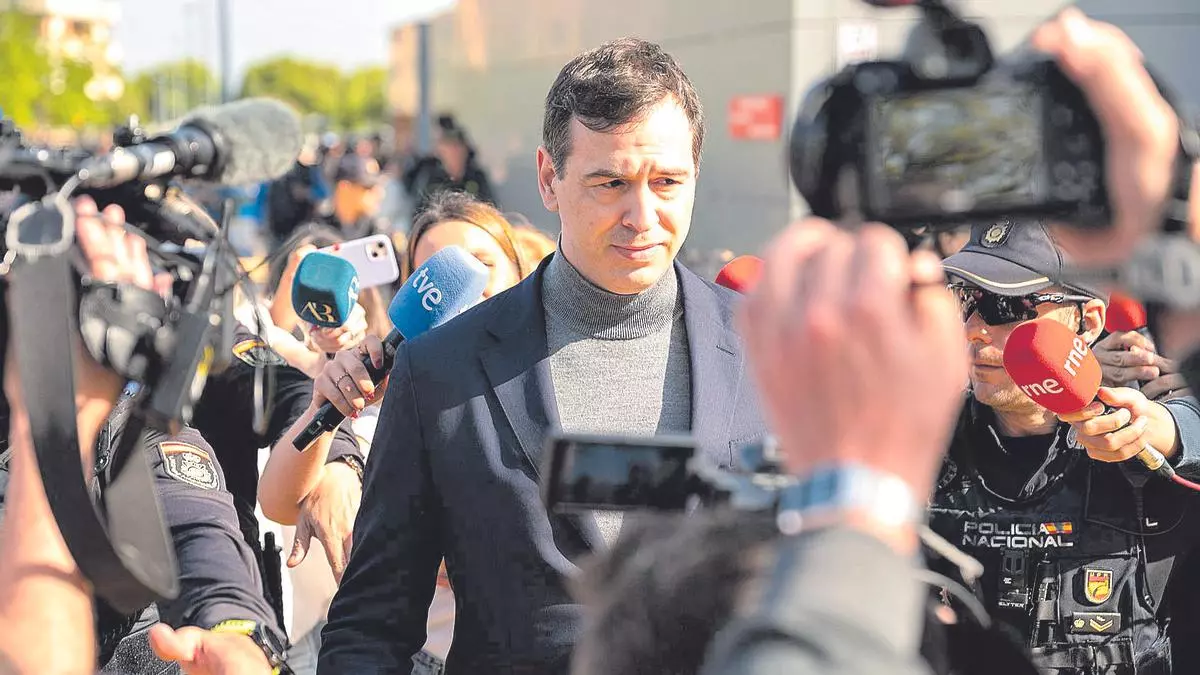 Los indicios de criminalidad que llevan al banquillo al hermano de Sánchez y otras 10 personas