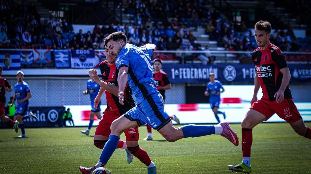 Raúl Hernández, en un partido con el Ourense