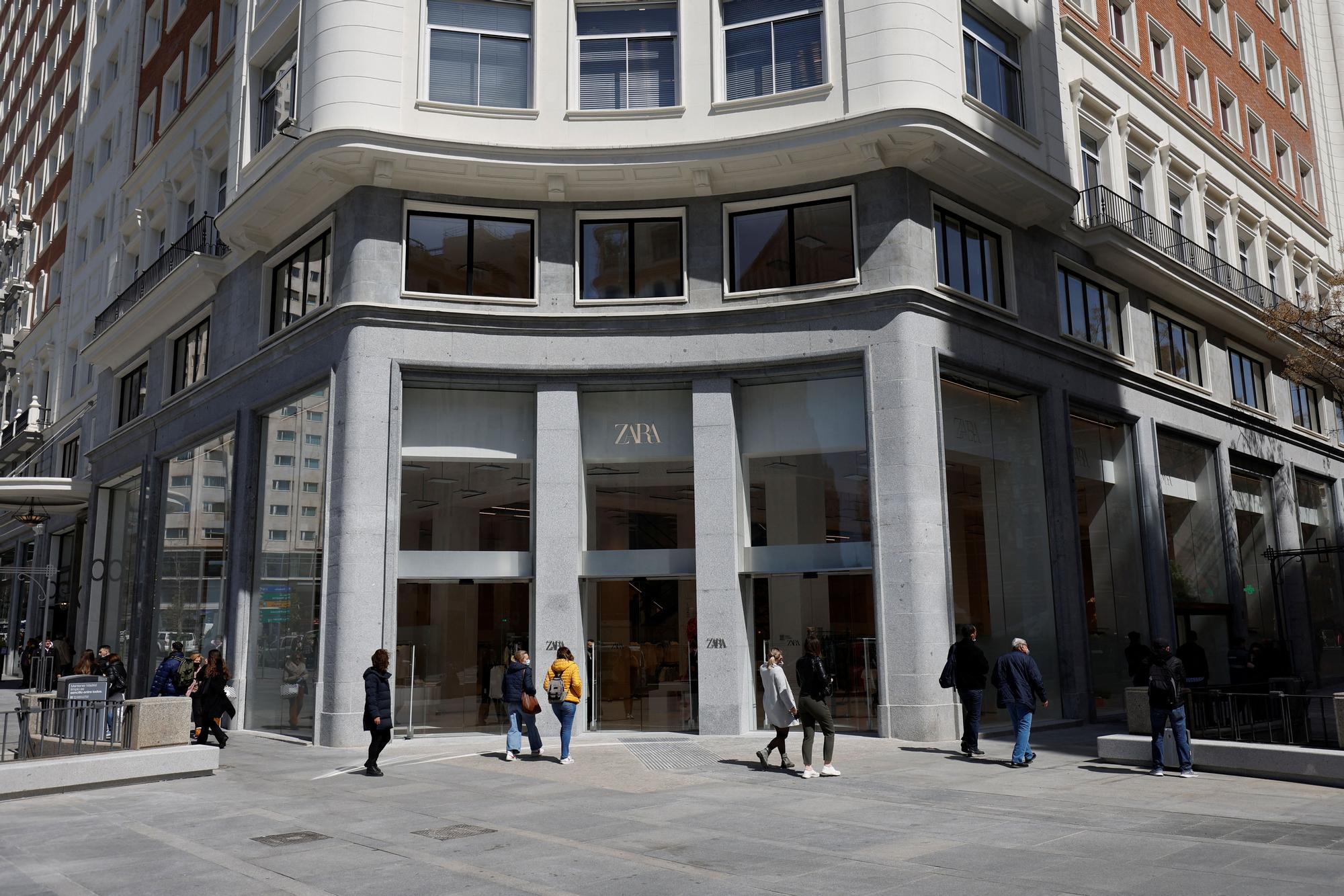 El modelo más avanzado de Zara se instala en la plaza de España de Madrid
