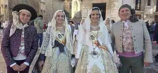Comisiones de falla en la Procesión de la Virgen (4/7)