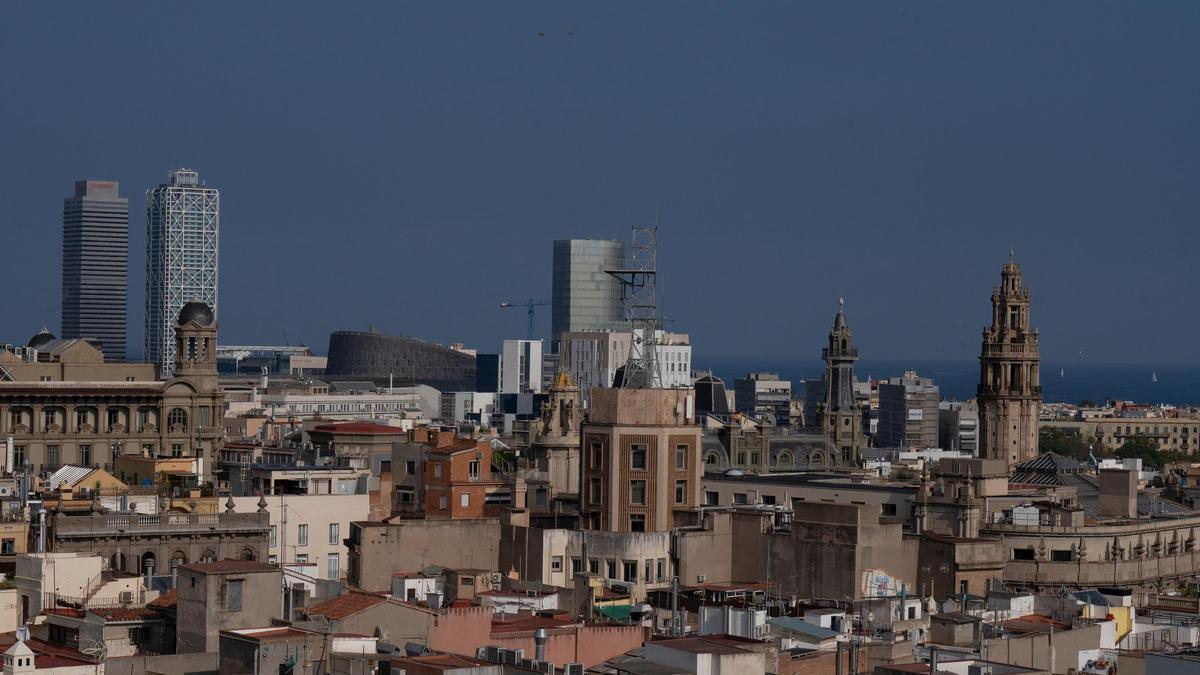 Meteocat advierte de un cambio de tiempo en Catalunya: de chaquetas, a manga corta