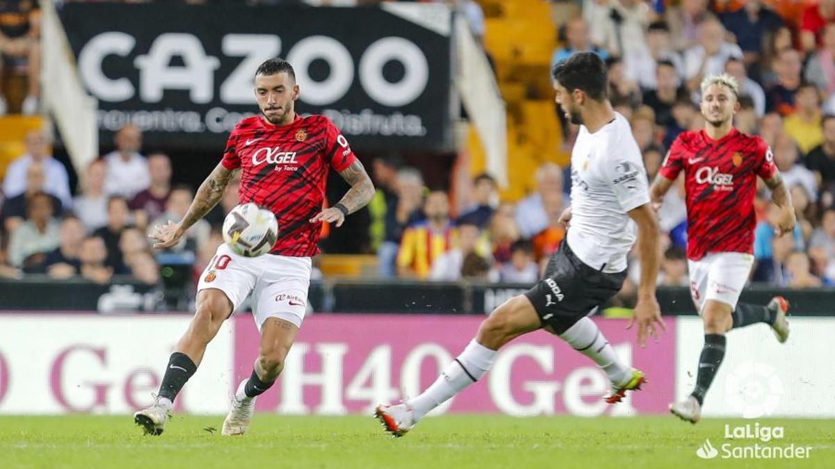 Antonio Sánchez en el último partido en Mestalla, en octubre de 2022