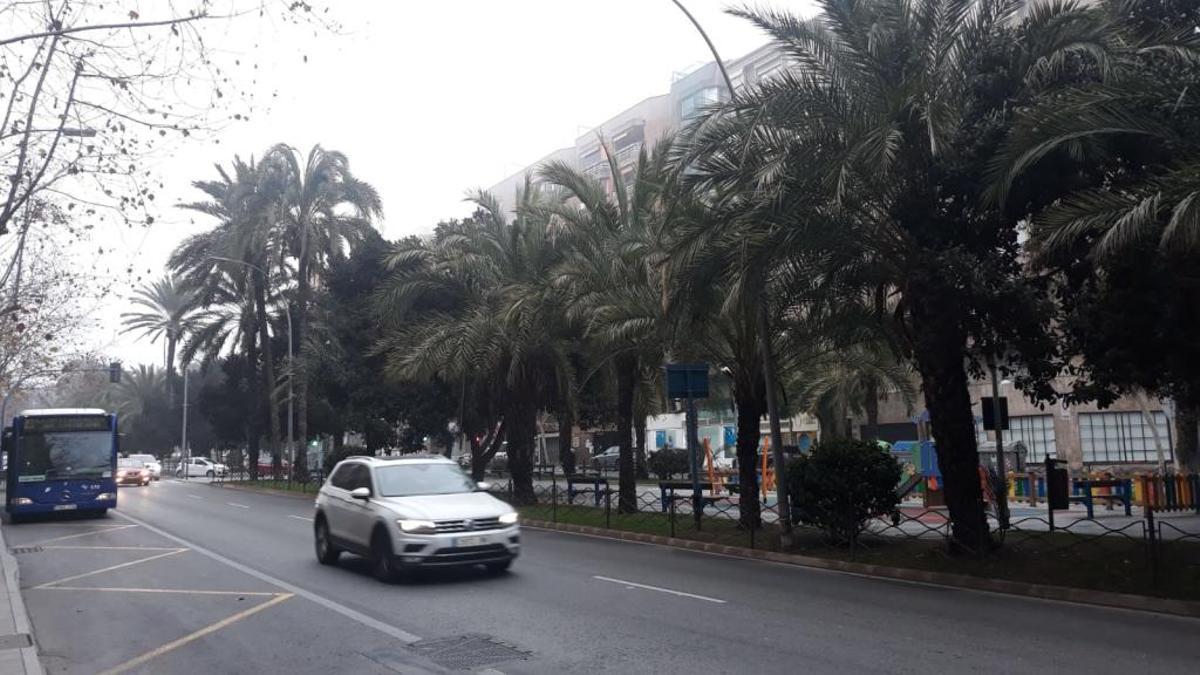 El tiempo en Alicante: La niebla obliga a desviar 5 vuelos en Alicante y sigue el martes
