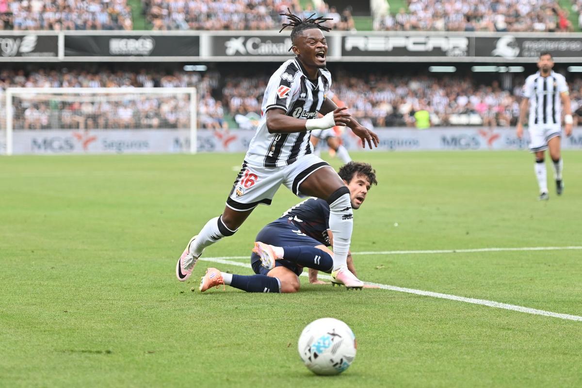 La afición albinegra, protagonista dentro y fuera del SkyFi Castalia