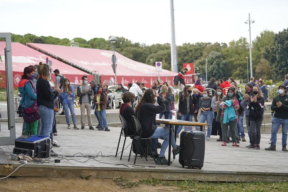 Concentració a la UdG per a la readmissió de la investigadora que va denunciar discriminació laboral