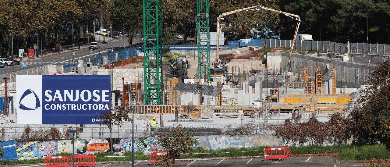 Vista de las obras del nuevo Hotel Samil, ahora llamado Attica 21 Vigo Bussiness &amp; Wellness