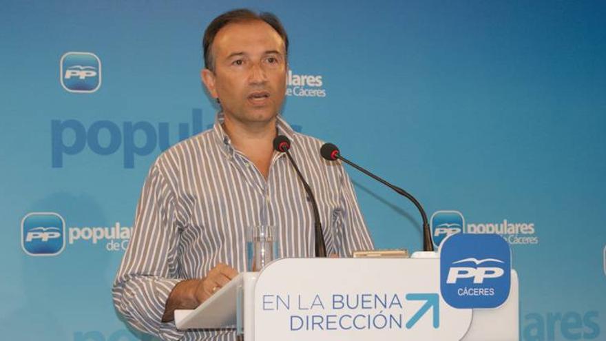 El presidente del PP de Cáceres señala que Vara con &quot;su mutismo&quot; avala la corrupción del PSOE Plasencia