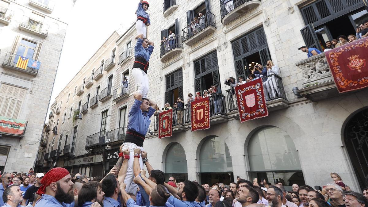 Diada castellera de Sant Narcís a la plaça del Vi