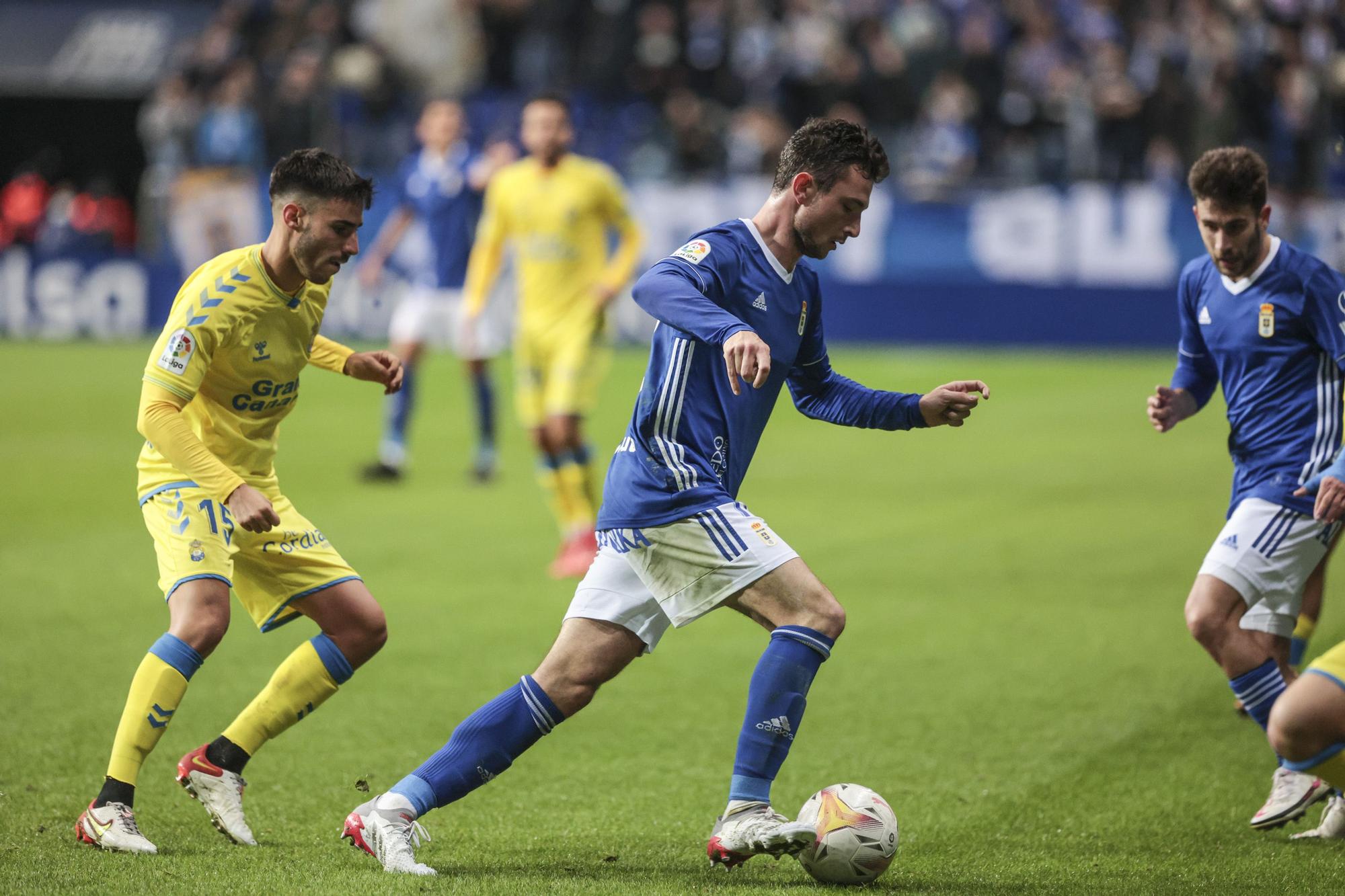 En imágenes: así fue el empate entre el Real Oviedo y Las Palmas