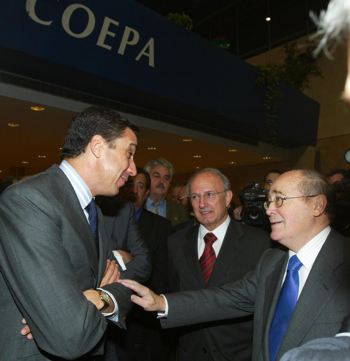 Rocamora, con el expresidente de la Generalitat Eduardo Zaplana y el ex presidente de la CEOE José María Cuevas, en el 25 aniversario de Coepa.