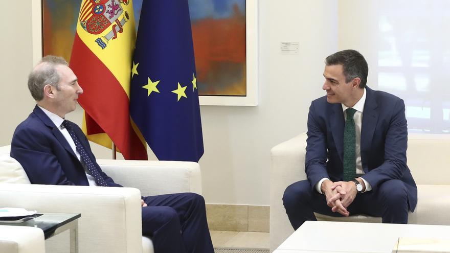Sánchez se reúne con el presidente de Amazon tras anunciar una inversión de 15.700 millones en España