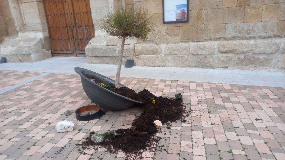 Destrozos en Fuenteasaúco.