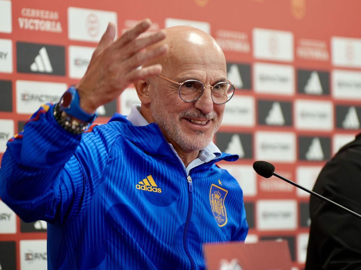Luis de la Fuente en sala de prensa.