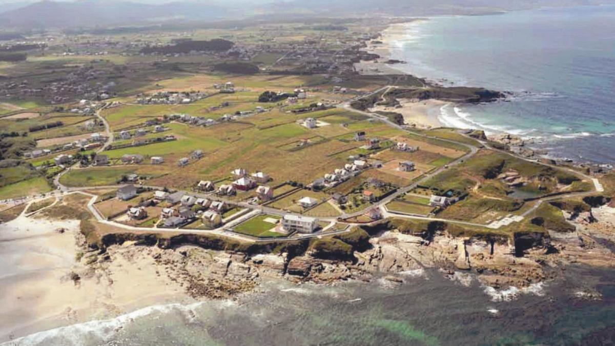 Núcleos dispersos en la costa lucense.