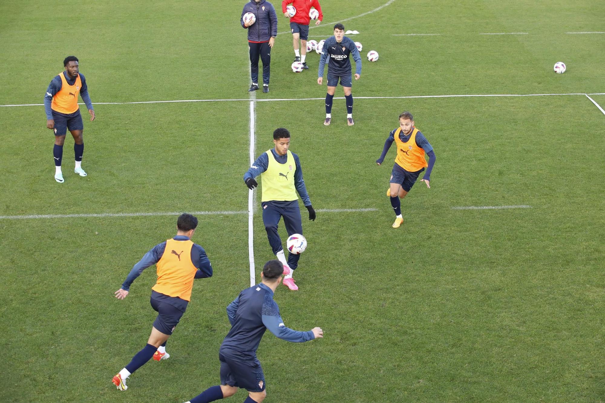 El Sporting vuelve a entrenar después de la victoria en Villareal (en imágenes)