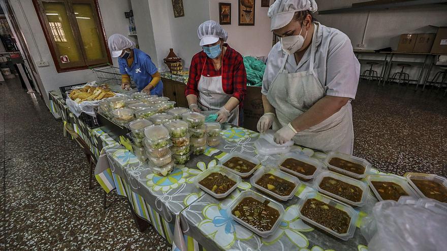 La pandemia «asfixia» al comedor social Al-Taufik que da de comer a 270 personas y se queda sin fondos