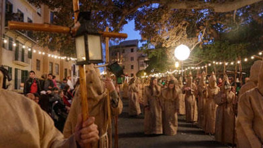 Las procesiones de Semana Santa consiguen la autorización oficial de Cort