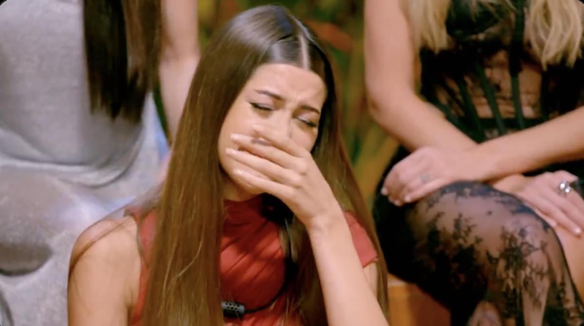 Mar no ha podido contener las lágrimas en la hoguera al ver las imágenes de Christian